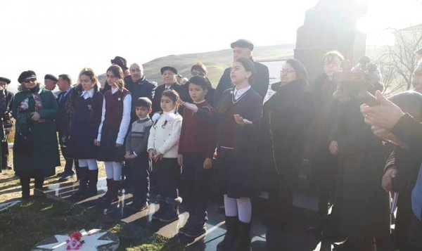 Xızı rayonunda Mikayıl Müşfiqin xatirəsi anılıb - FOTPOLAR