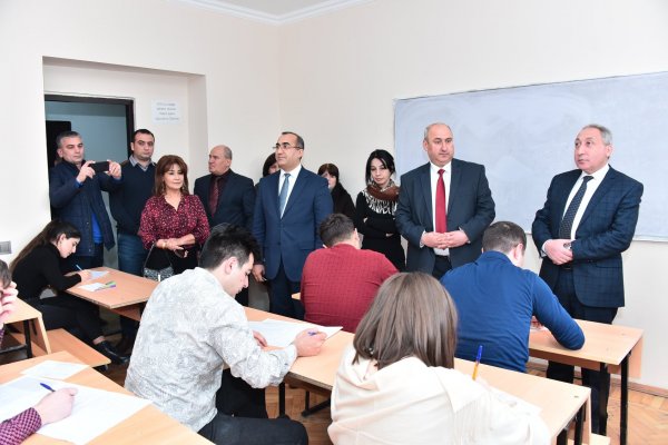 Sumqayıt Dövlət Universitetində  imtahanların gedişatı yoxlanıldı- FOTOLAR