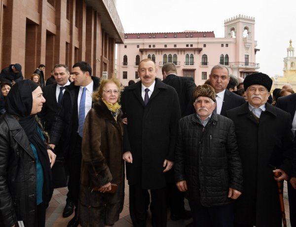 Prezidentlə xanımının şəhid ailələri ilə görüşündən FOTOLAR