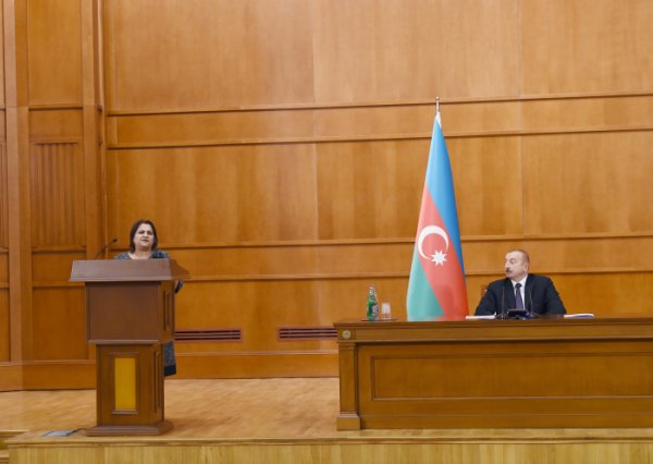 Prezidentlə xanımının şəhid ailələri ilə görüşündən FOTOLAR