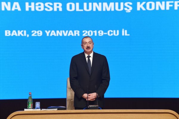 Prezident 4 ilin yekunlarına həsr olunan konfrans keçirib - YENİLƏNİB (FOTOLAR)