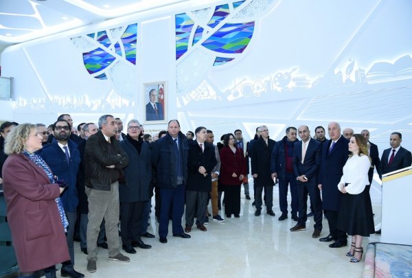 Səfirlər və beynəlxalq təşkilatların nümayəndələri Sumqayıtda -YENİLƏNİB ( FOTO + VİDEO)