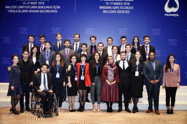 Prezidentin mükafatlandırdığı 22 yaşlı sumqayıtlı gənc: "Xəbəri eşidəndə yaxşı mənada şok oldum" - FOTOLAR