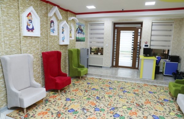 Mehriban Əliyeva polis övladlarının bağçasında - FOTOLAR