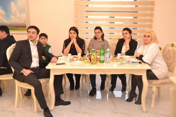 Ramiz Hüseynov gəncləri təltif etdi - FOTOLAR