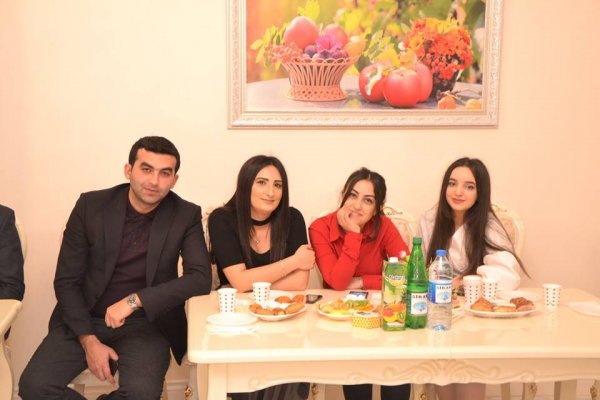 Ramiz Hüseynov gəncləri təltif etdi - FOTOLAR