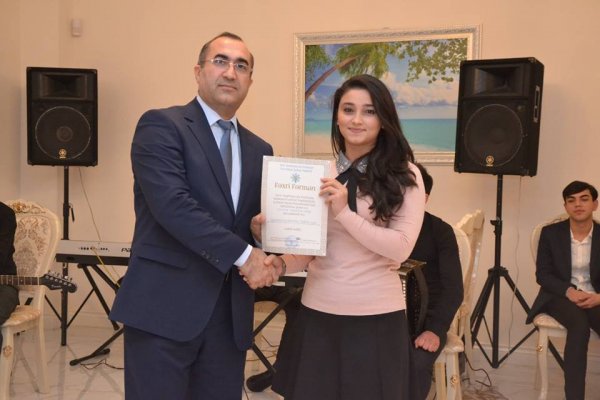 Ramiz Hüseynov gəncləri təltif etdi - FOTOLAR