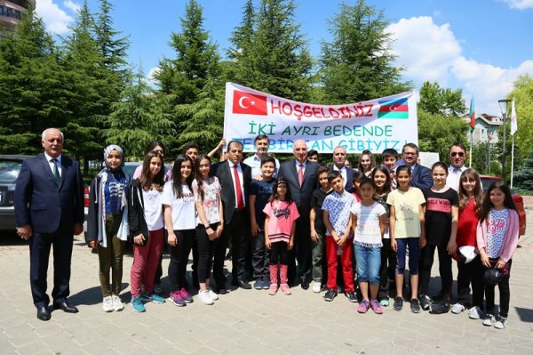 Sumqayıt Regional Mədəniyyət İdarəsi şəhər rəhbərini belə təbrik etdi: “BİZ HAMIMIZ SUMQAYITLIYIQ!”