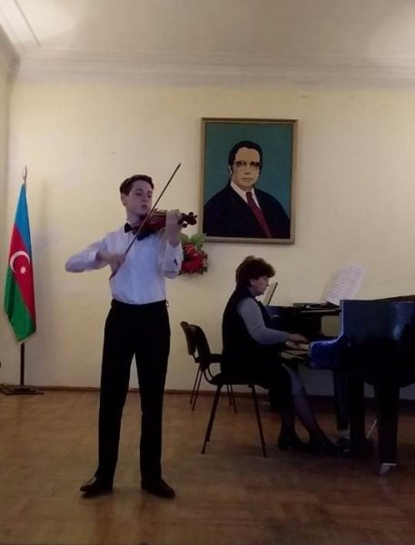 Sumqayıtda  dahi bəstəkar anıldı - FOTOLAR