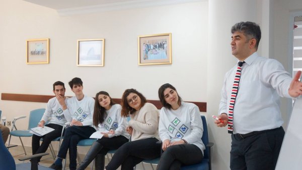 Sumqayıtda təlimçilər üçün təlim keçirilib -FOTOLAR Sumqayıtda təlimçilər üçün təlim keçirilib -FOTOLAR