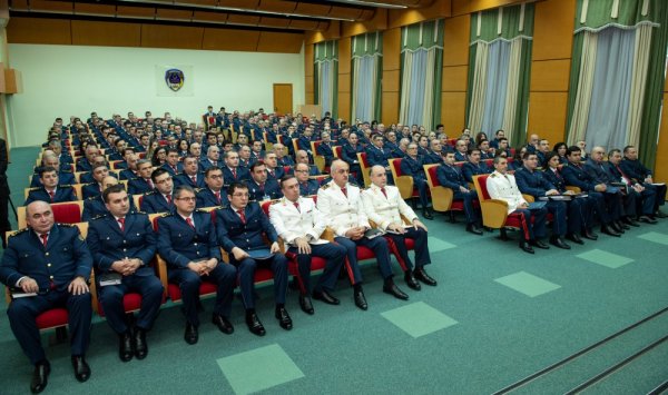 Mikayıl Cabbarov tapşırıqlar verdi - FOTO