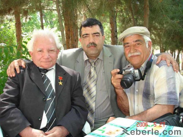 Sumqayıtın ən uzunömürlü məmuru, lift təsərrüfatının rəisi: "Özüm də liftdə qalmışam..." - AÇIQLAMA (FOTOLAR) Sumqayıtın ən uzunömürlü məmuru, lift təsərrüfatının rəisi: "Özüm də liftdə qalmışam..." - AÇIQLAMA (FOTOLAR)