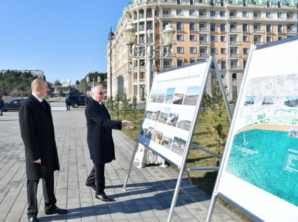 Prezident Sumqayıt bulvarında sakinlərlə görüşdü - FOTOLAR