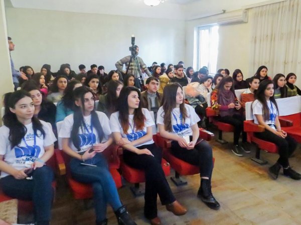 Sumqayıtda ”Bir könüllüdən min könüllüyə” - FOTOLAR Sumqayıtda ”Bir könüllüdən min könüllüyə” - FOTOLAR