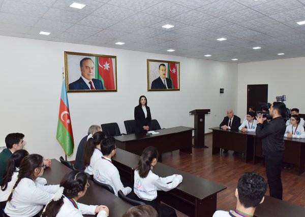 Sumqayıtın bu şagirdləri “Sabahın alimləri”dir - FOTOLAR