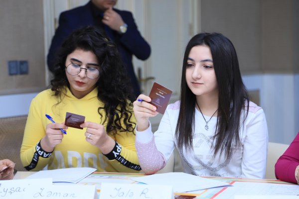 RİİB regionlarda maliyyə savadlılığının artırılması ilə bağlı təlimlər keçirir (FOTO)
