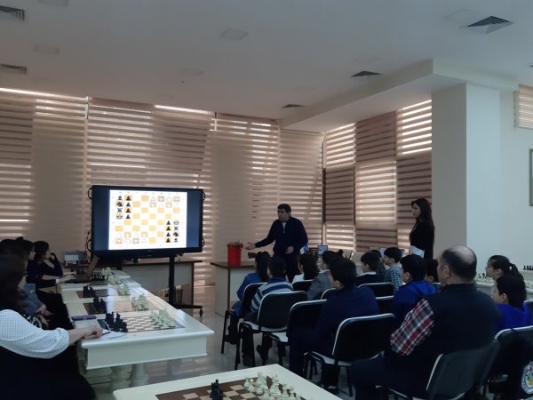 Sumqayıt şəhərinin 70 illik yubileyi ilə bağlı kitabxanalarda tədbirlər keçirilib - FOTOLAR