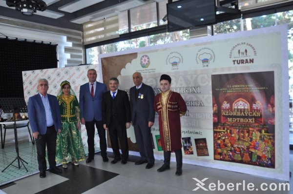Sumqayıtda “Azərbaycan mətbəxi Qacarlar dövrünün bərpa edilmiş xörəkləri” kitabının təqdimatı - FOTOLAR