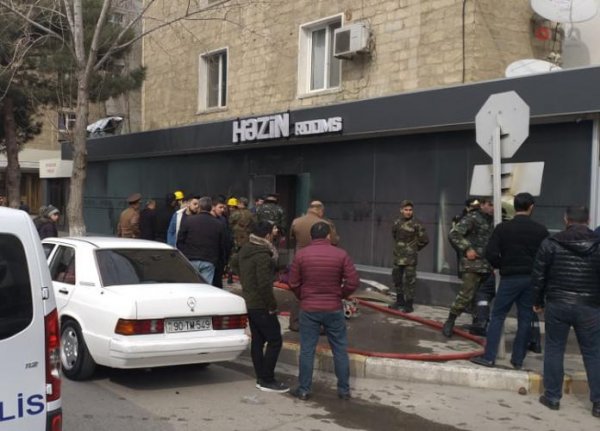 Sumqayıtda kafedə yanğın olub - FOTO