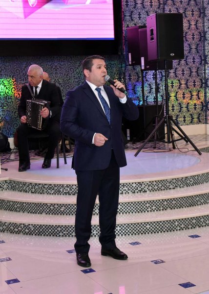 Zakir Fərəcov Sumqayıt qadınlarını təbrik etdi, fəxri fərmanlar verdi – FOTOLAR