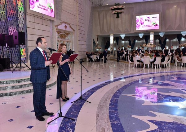 Zakir Fərəcov Sumqayıt qadınlarını təbrik etdi, fəxri fərmanlar verdi – FOTOLAR