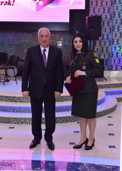 Zakir Fərəcov Sumqayıt qadınlarını təbrik etdi, fəxri fərmanlar verdi – FOTOLAR