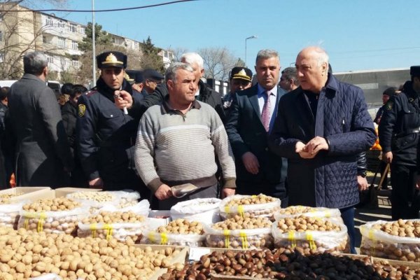 Zakir Fərəcov yarmarkada oldu, tapşırıqlar verdi - FOTOLAR