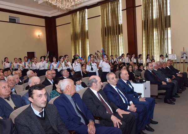Sumqayıtda Azərbaycanın ilk qadın metallurqunun 100 illiyi qeyd olunub - FOTOLAR