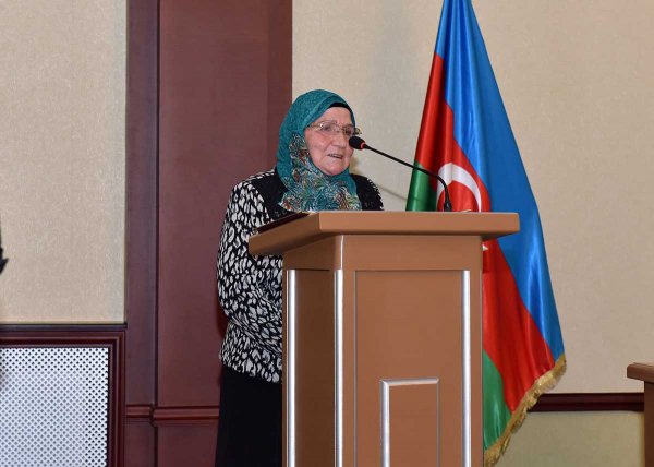Sumqayıtda Azərbaycanın ilk qadın metallurqunun 100 illiyi qeyd olunub - FOTOLAR
