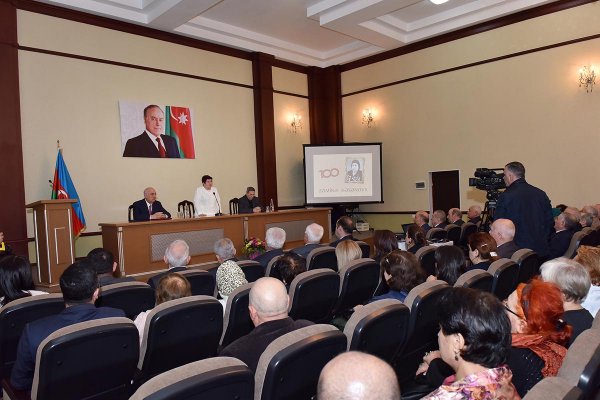 Sumqayıtda Azərbaycanın ilk qadın metallurqunun 100 illiyi qeyd olunub - FOTOLAR