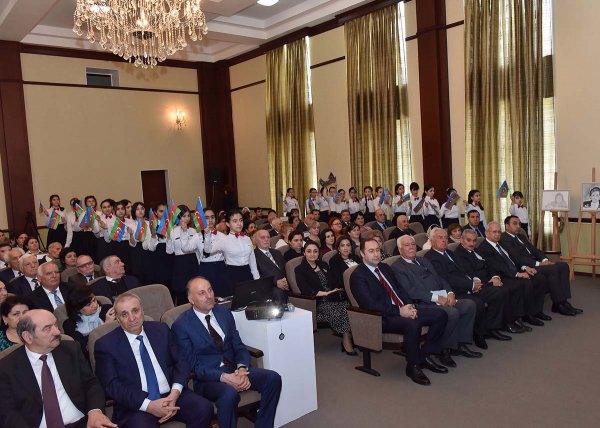 Sumqayıtda Azərbaycanın ilk qadın metallurqunun 100 illiyi qeyd olunub - FOTOLAR