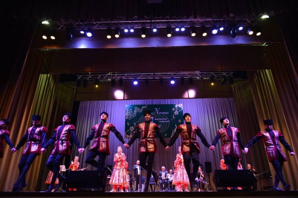 Sumqayıtda bayram konserti keçirildi - FOTOLAR Sumqayıtda bayram konserti keçirildi - FOTOLAR