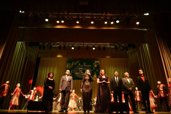 Sumqayıtda bayram konserti keçirildi - FOTOLAR Sumqayıtda bayram konserti keçirildi - FOTOLAR