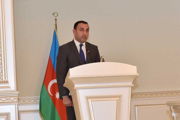 Zakir Fərəcov Sumqayıt gənclərini “açıq mikrofon”da dinlədi, suallarını cavablandırdı - FOTOLAR Zakir Fərəcov Sumqayıt gənclərini “açıq mikrofon”da dinlədi, suallarını cavablandırdı - FOTOLAR