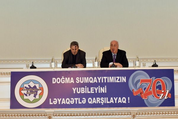Zakir Fərəcov Sumqayıt gənclərini “açıq mikrofon”da dinlədi, suallarını cavablandırdı - FOTOLAR Zakir Fərəcov Sumqayıt gənclərini “açıq mikrofon”da dinlədi, suallarını cavablandırdı - FOTOLAR