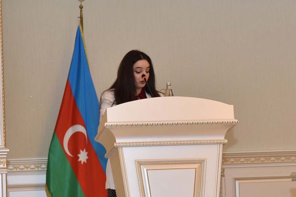 Zakir Fərəcov Sumqayıt gənclərini “açıq mikrofon”da dinlədi, suallarını cavablandırdı - FOTOLAR Zakir Fərəcov Sumqayıt gənclərini “açıq mikrofon”da dinlədi, suallarını cavablandırdı - FOTOLAR