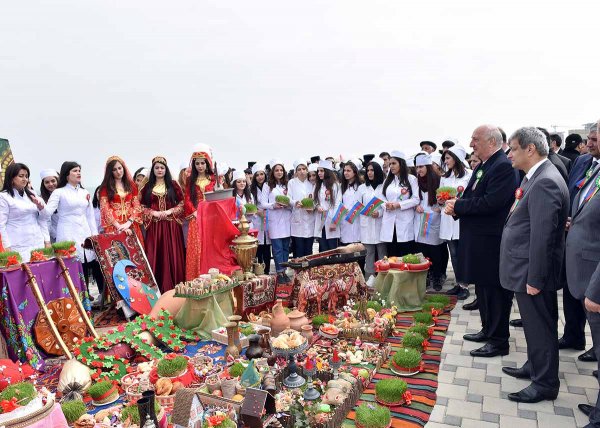 Sumqayıt bulvarında möhtəşəm Novruz şənliyi - FOTOLAR