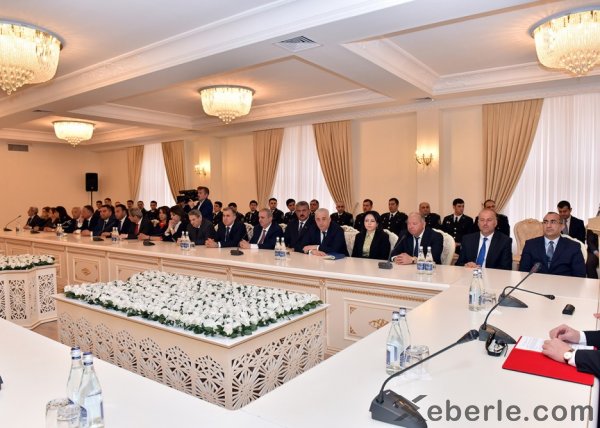 Sumqayıtda Azərbaycan təhlükəsizlik orqanlarının 100 illiyi qeyd edilib - FOTOLAR Sumqayıtda Azərbaycan təhlükəsizlik orqanlarının 100 illiyi qeyd edilib - FOTOLAR
