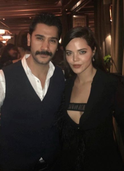 Sevgilərini elan etdilər - FOTO
