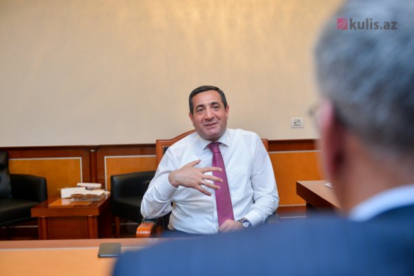 Ömrünün 9 ilini Sumqayıtda yataqxanada keçirən millət vəkili: " Təəssüf ki, heç bir səs çıxmadı... - FOTO Ömrünün 9 ilini Sumqayıtda yataqxanada keçirən millət vəkili: " Təəssüf ki, heç bir səs çıxmadı... - FOTO
