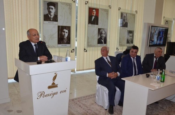 Sumqayıtda Namiq Mənanın şeirlər kitabı təqdim olunub