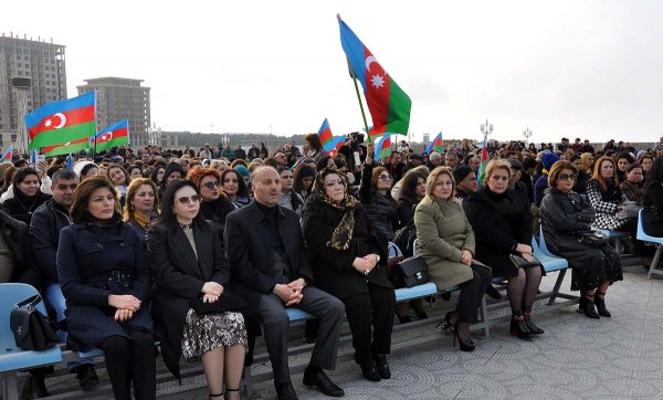 10 milyonuncu sakinə görə Sumqayıt bulvarında konsert oldu – FOTO