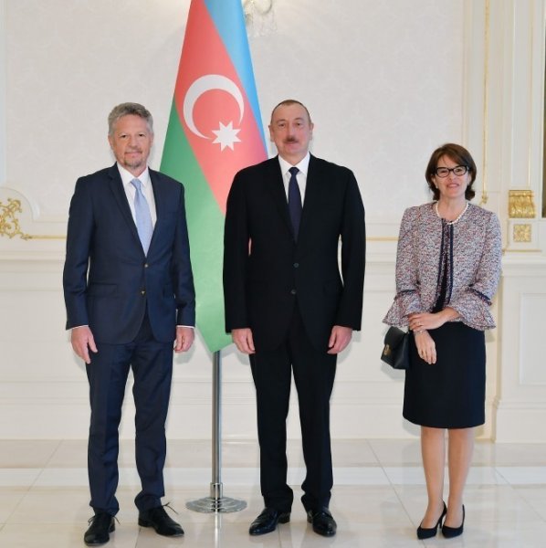 İlham Əliyev yeni səfirin etimadnaməsini qəbul etdi - FOTOLAR