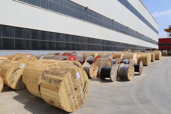 STP Azərbaycan tarixində ən iri kabel ixracını həyata keçirir (FOTO)