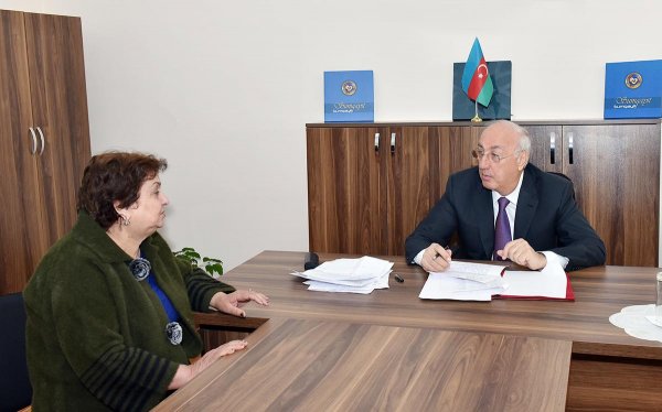 Zakir Fərəcov növbəti səyyar qəbul keçirib - FOTOLAR
