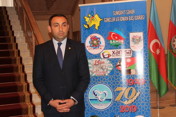 Sumqayıtda ictimai fəal gənclərin Bayraq Muzeyinə ekskursiyası təşkil olunub - FOTOLAR