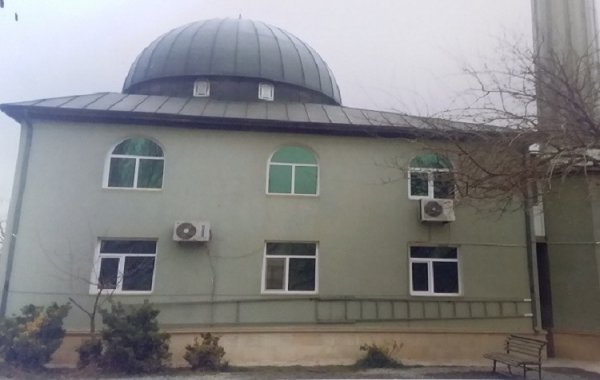 Məsciddə axundun otağından 2300 manat oğurlandı - Bakıda (FOTO)