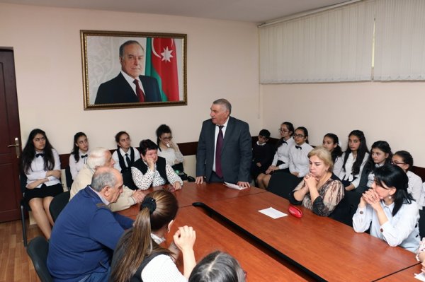 Sumqayıtın memarlıq abidələrindən danışıldı -FOTOLAR