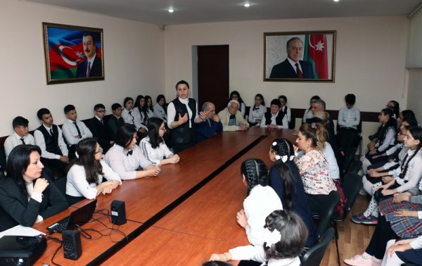 Sumqayıtın memarlıq abidələrindən danışıldı -FOTOLAR