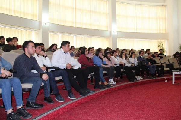 Sumqayıtda "Fiziki məhdudiyyətli gənclərin cəmiyyətə adaptasiyası" mövzusunda görüş keçirilib - FOTO